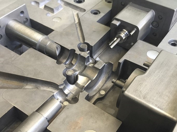 Talaşlı İmalat, Universal Freze, Kalıp İmalatı, CNC Dik İşleme, Uçak Gövde Motor Parçaları, CNC Torna, Özel İmalat, dik işleme merkezi, cnc torna, 5 eksen cnc dik işleme merkezi, universal torna 4m, universal freze